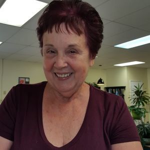 Meet your Posher, Lorraine